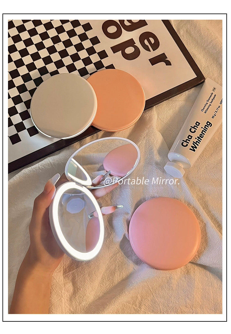 Portable Small Light-Emitting Cosmetic Mirror for Students