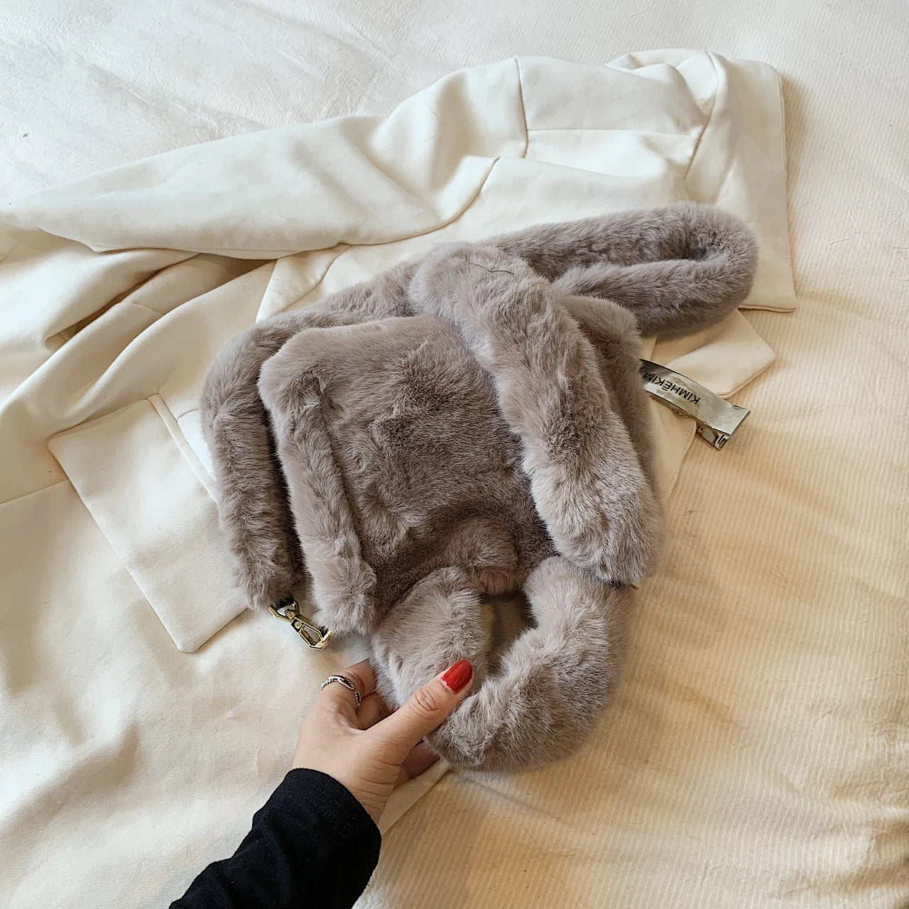 Pink Handbag Plush Bag For Women 2024 Winter Soft Fluffy Shoulder Crossbody Bag Lady Designer Luxury Faux Fur Evening Bag Tote