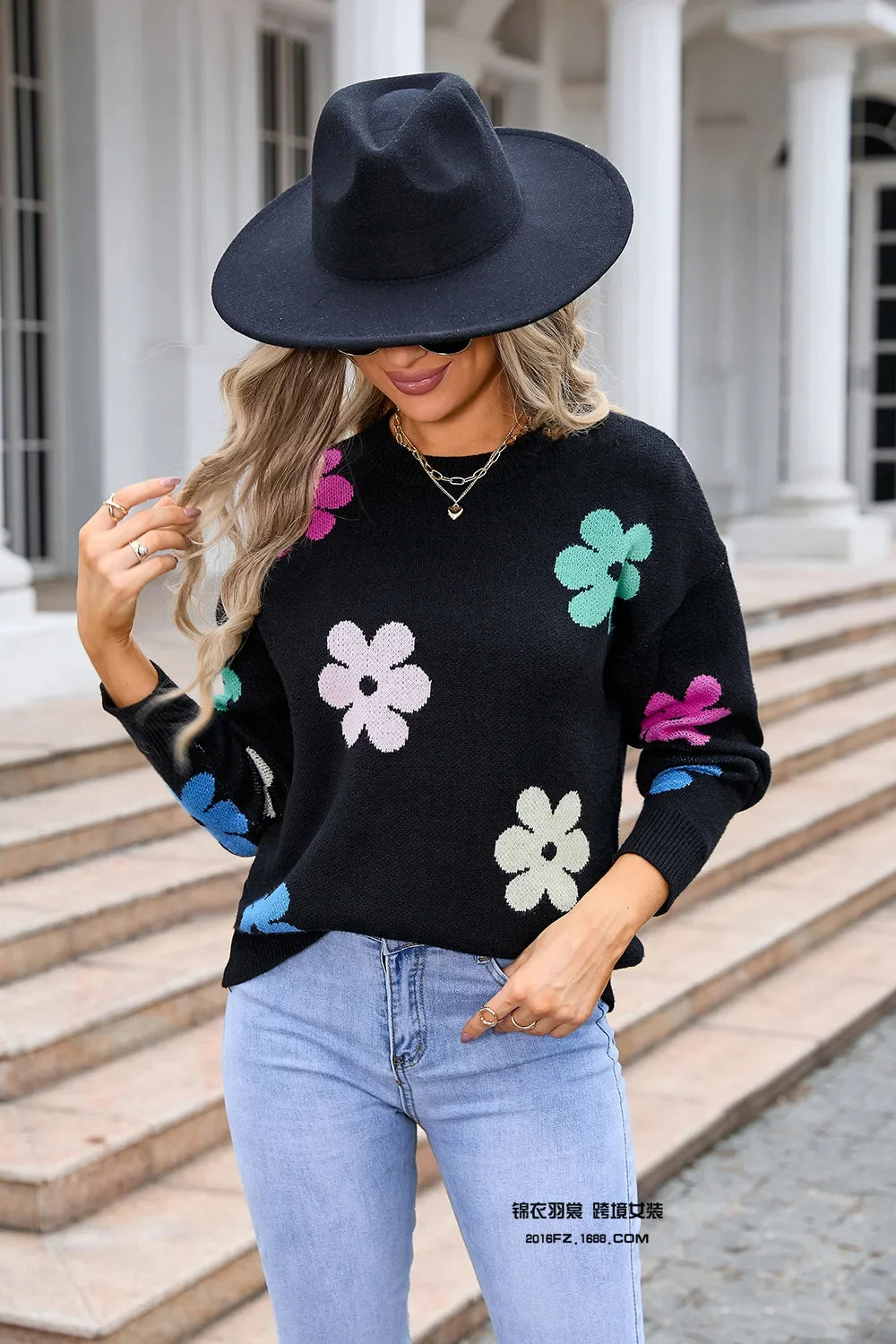Spell Color Flower Round Collar Pullover Knitted Sweater