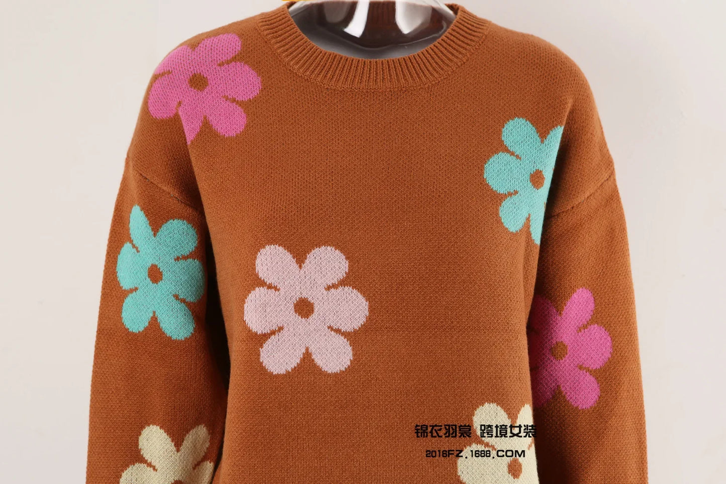Spell Color Flower Round Collar Pullover Knitted Sweater