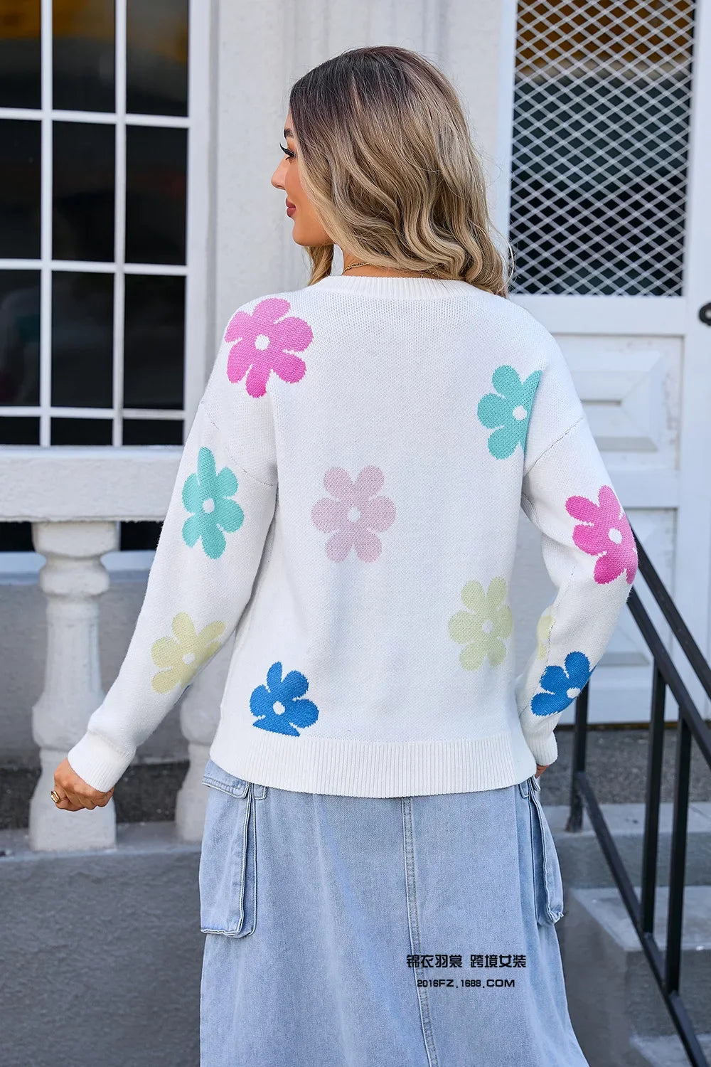 Spell Color Flower Round Collar Pullover Knitted Sweater