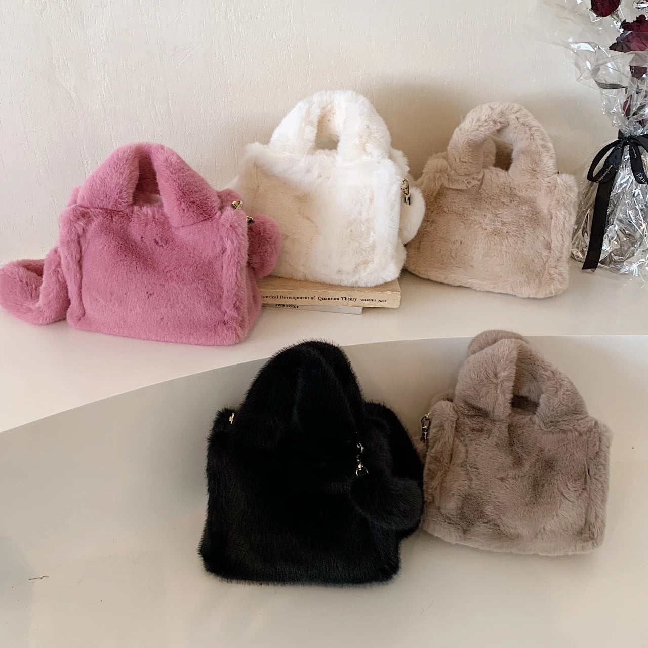 Pink Handbag Plush Bag For Women 2024 Winter Soft Fluffy Shoulder Crossbody Bag Lady Designer Luxury Faux Fur Evening Bag Tote