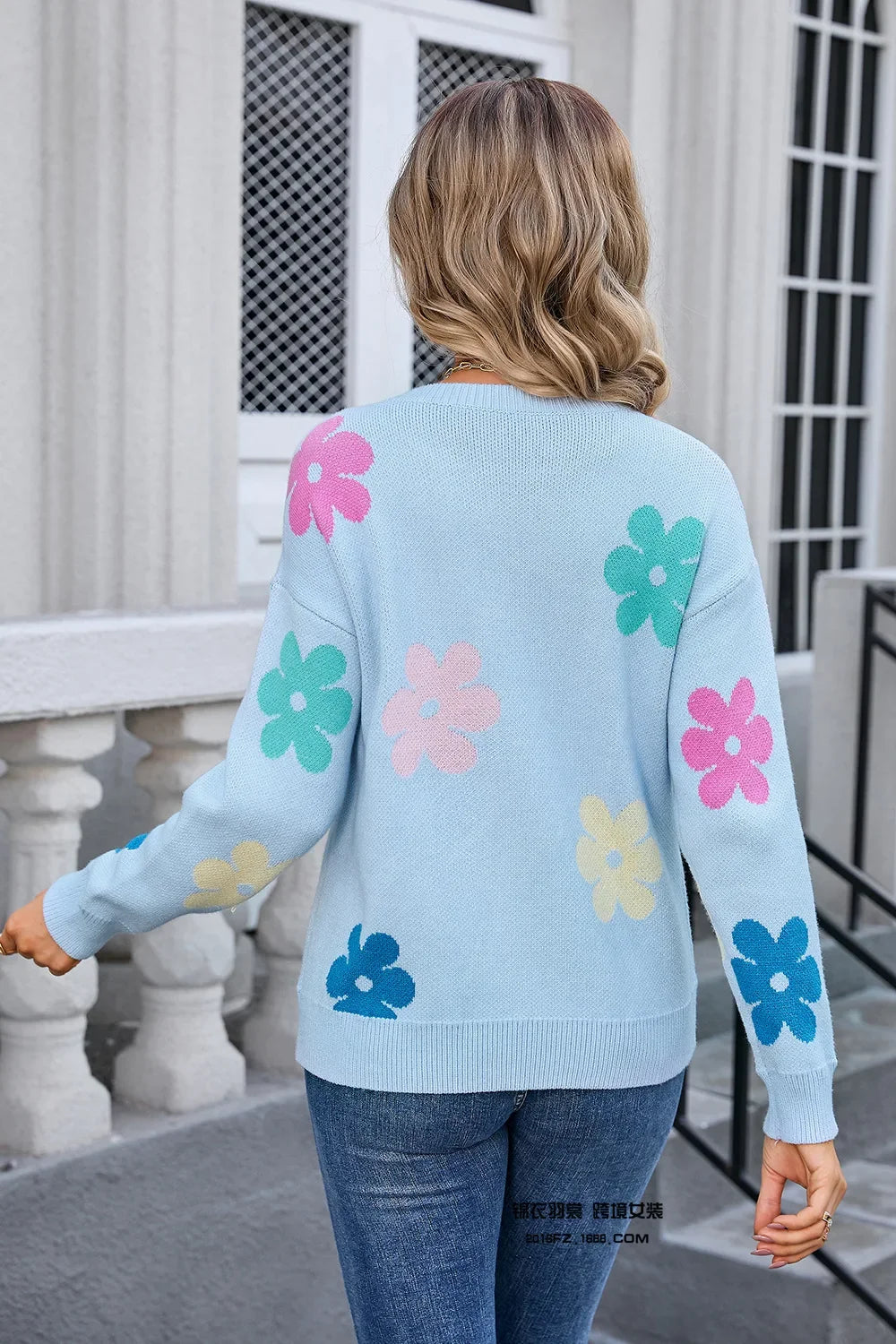 Spell Color Flower Round Collar Pullover Knitted Sweater
