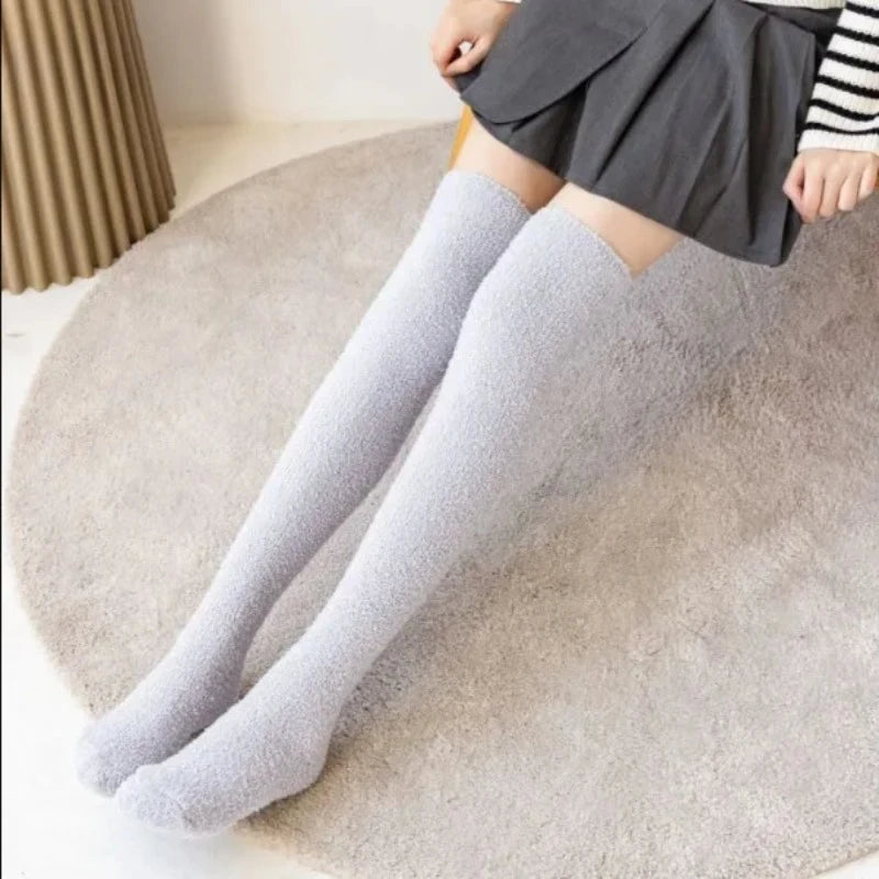 Winter Stockings Leg Warmers Coral Fleece Knee Scoks Thick Warm Socks Furry Leg Warmers Women‘s Thigh High Sock