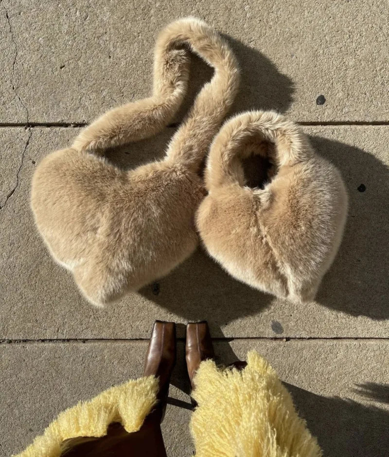 Fluffy Love Heart Shoulder Bag / Tote