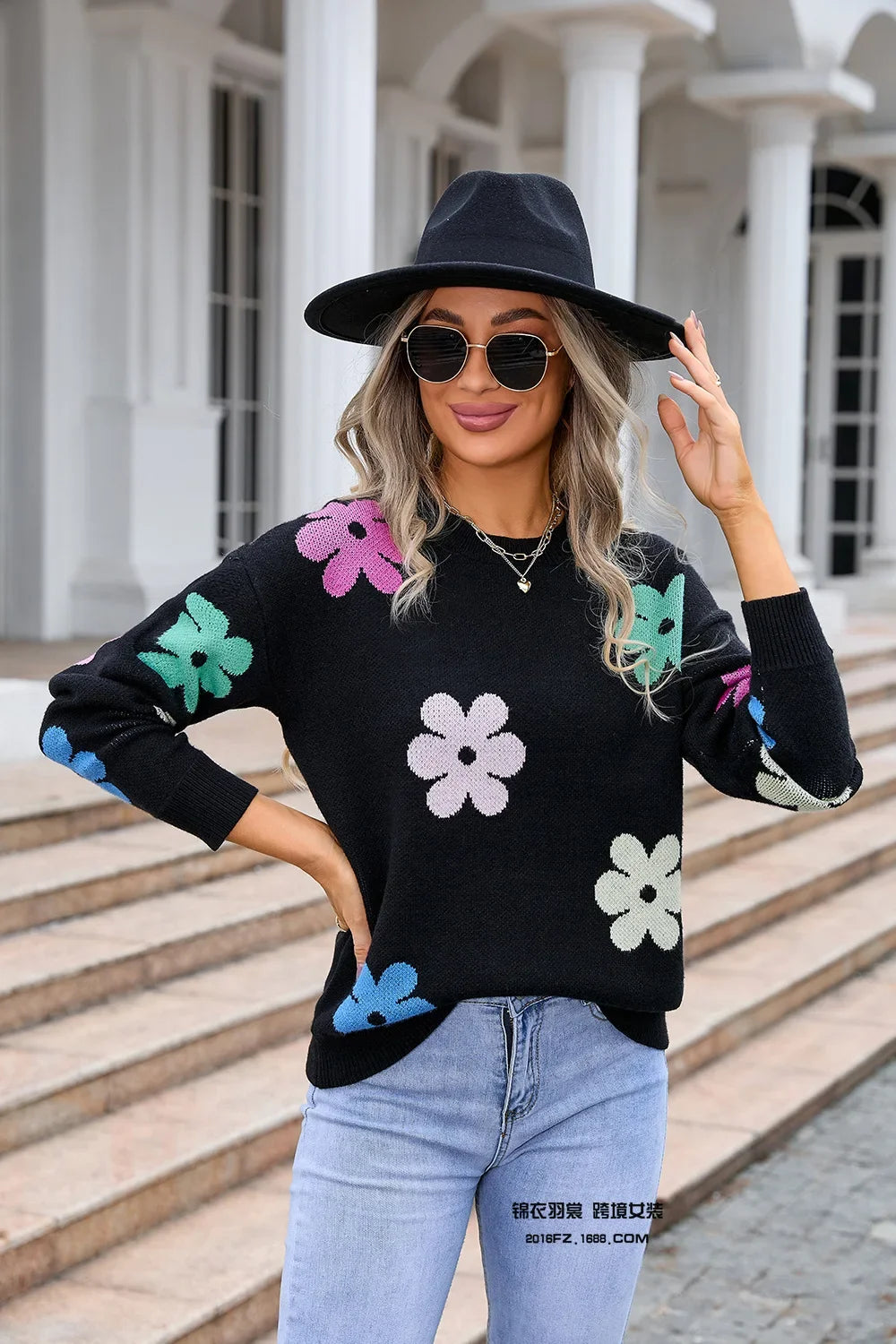Spell Color Flower Round Collar Pullover Knitted Sweater