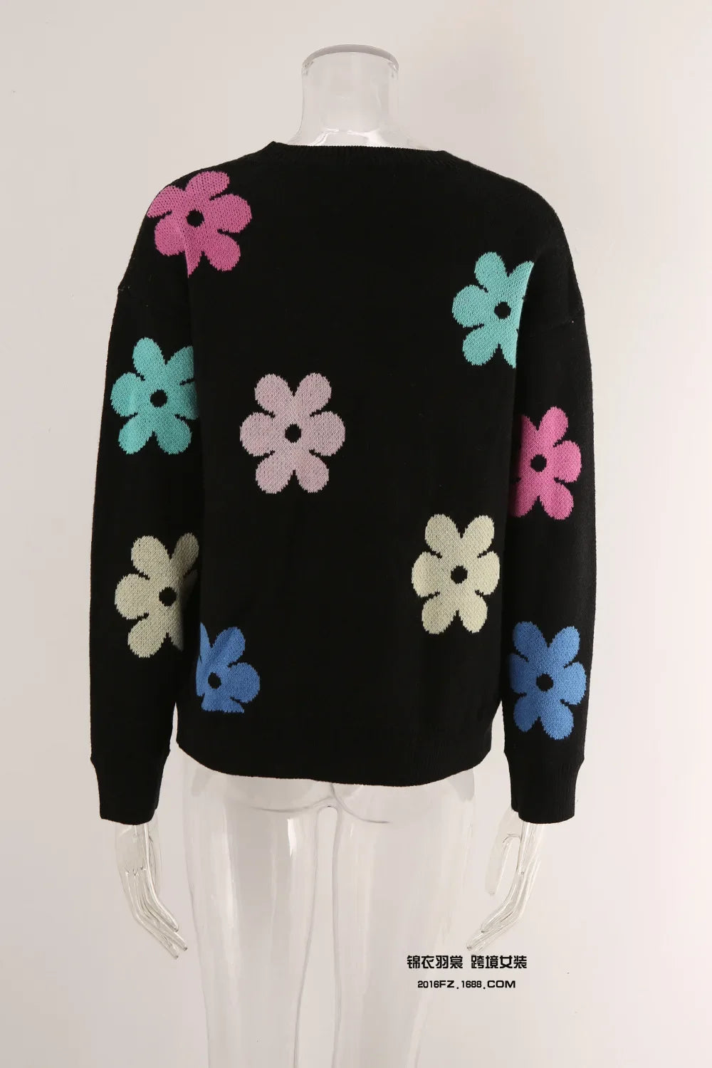 Spell Color Flower Round Collar Pullover Knitted Sweater
