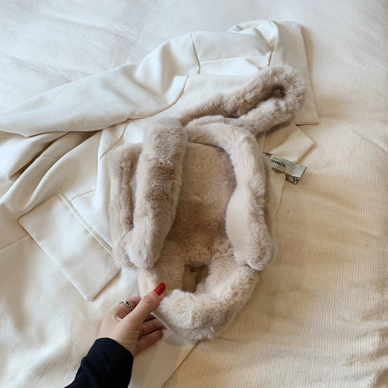 Pink Handbag Plush Bag For Women 2024 Winter Soft Fluffy Shoulder Crossbody Bag Lady Designer Luxury Faux Fur Evening Bag Tote
