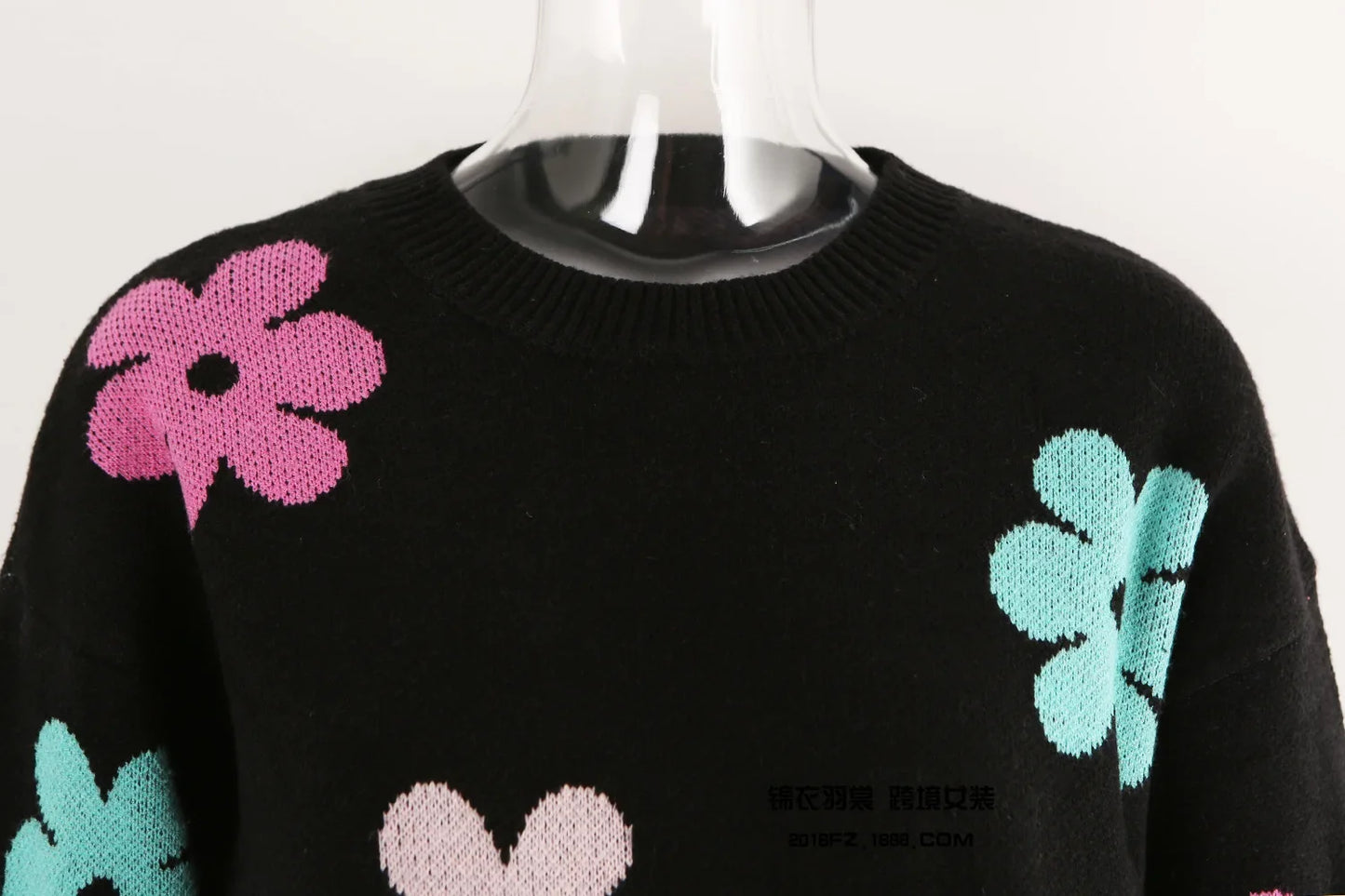 Spell Color Flower Round Collar Pullover Knitted Sweater