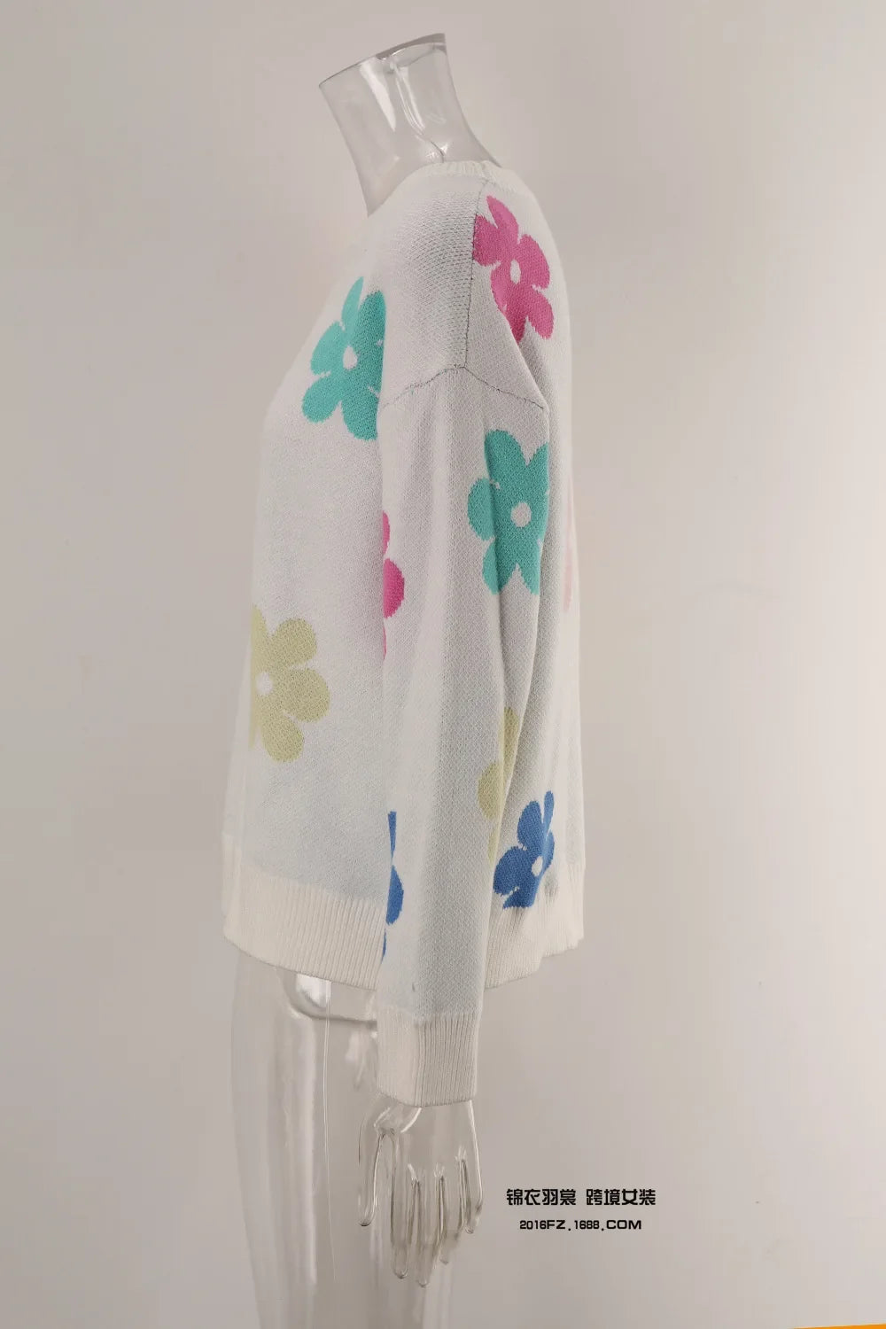 Spell Color Flower Round Collar Pullover Knitted Sweater